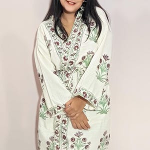 Bata de baño de algodón gofre: bata de mujer con estampado de bloques a mano