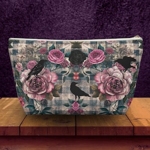 Gothic Raven Bag Dark Academia Gift Bag Women Witchy Bag Gothic Witchcraft Witch Gift Witch Travel Bag Organizer Pouch Makeup Bag Accessory