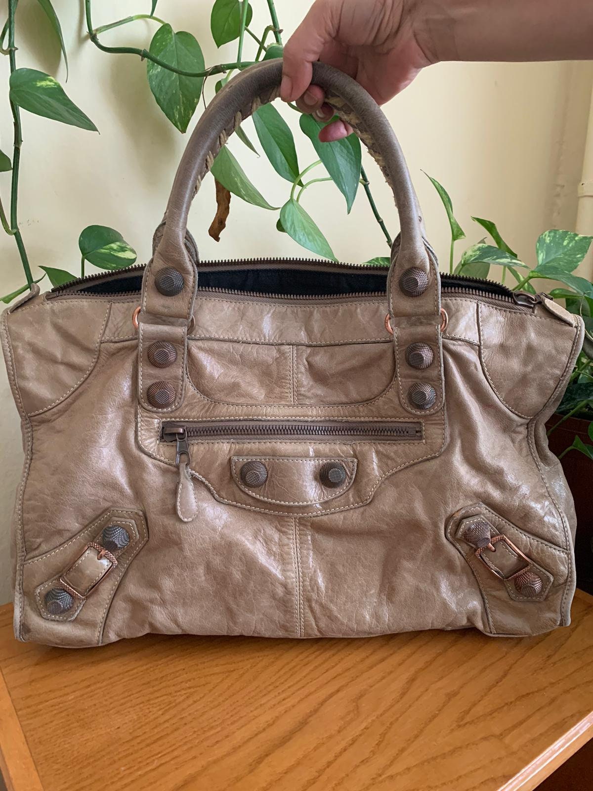 Purchasing a Used Designer Bag Online My Experience Wardrobe Oxygen #45 Purchasing a Used Designer Bag Online My Experience Wardrobe Oxygen