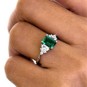 Anello con smeraldo autentico, anello di fidanzamento con smeraldo vintage, anello di promessa con pietra preziosa verde per la nascita di maggio, regalo di anniversario per lei, regalo per le donne