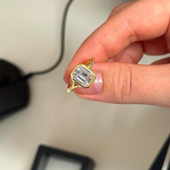 Bague de fiançailles en moissanite taille émeraude, carats