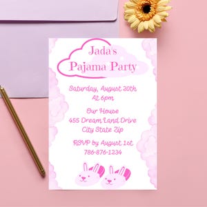 Plantilla de invitación para fiesta de pijamas / Invitación de cumpleaños para pijamadas / Invitación para fiesta de pijamas / Invitación de cumpleaños rosa y blanca / Pasar la noche Evite