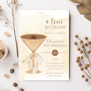 Invitación A Tini Bit Older / Fiesta de Espresso Martini / Plantilla de invitación para el cumpleaños número 21 / Invitación a una fiesta de cócteles / Just A Tiny Bit Older