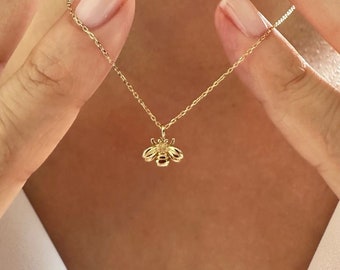 14K Gold Bee Necklace, Handmade Jewelry, Solid Gold Bee Necklace, Gift For Mom, Minimalist Jewelry, Bee Jewelry, Fine Jewelry, Mama Necklace