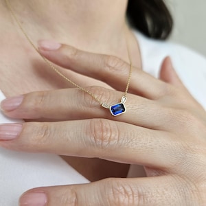 14K Gold Sapphire Necklace, September Birthstone, Baguette Cut Blue Gemstone Necklace, Minimalist Sapphire Charm Necklace, Birthstone Charm