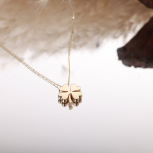 14K Gold Klee Halskette, vierblättriges Kleeblatt, Good Luck Halskette, Zierliche Halskette, St. Patricks Tagesgeschenk, Solid Gold Shamrock Halskette