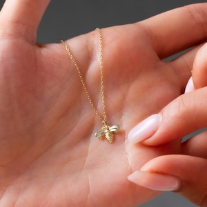 14K Gold Bee Necklace, Minimalist Jewelry, Gold Bee Pendant, Handmade Jewelry, Solid Gold Bee Necklace, Gift For Mom, 14K Bee Jewelry