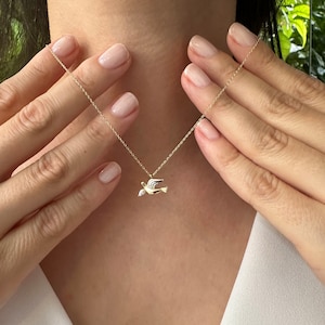 14K Solid Gold Pigeon Necklace, Dainty Bird Pendant, Gold Dove Necklace, Animal Lovers, Mothers Day Gift, Grandma Necklace, Gift For Her