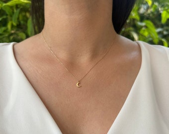 14K Gold Mond Halskette, kleine Halbmond Mond, Minimalist Halskette, zierliche Mond Halskette, handgemachter Schmuck, 14K Gold Halskette, Mond, Halskette