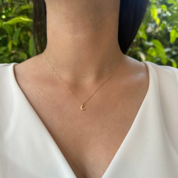 Collar de luna de oro de 14K, pequeña luna creciente, collar minimalista, collar de luna delicada, joyería hecha a mano, collar de oro de 14k, luna, collar