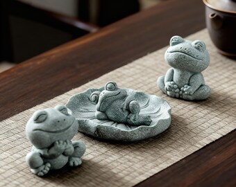 Hand-carved Green Sandstone Frog Tea Pet – Lucky Frog Figurine for
