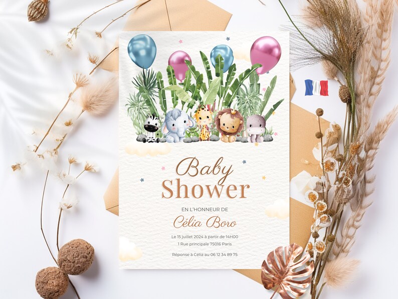 Pu&ograve; includere: Un invito a un baby shower a tema giungla. L'invito presenta un'illustrazione ad acquerello di una zebra, un elefante, un leone, una giraffa e un ippopotamo circondati da foglie verdi e palloncini rosa e blu. Il testo sull'invito recita "Baby Shower" in un carattere corsivo marrone e "En l'honneur de Celia Boro" in un carattere nero. La data e l'ora della doccia sono elencate come "Le 15 juillet 2024 &agrave; partir de 14H00" e la posizione &egrave; elencata come "1 Rue principale 75016 Paris". Le informazioni RSVP sono elencate come "R&eacute;ponse &agrave; C&eacute;lia au 06 12 34 8975".