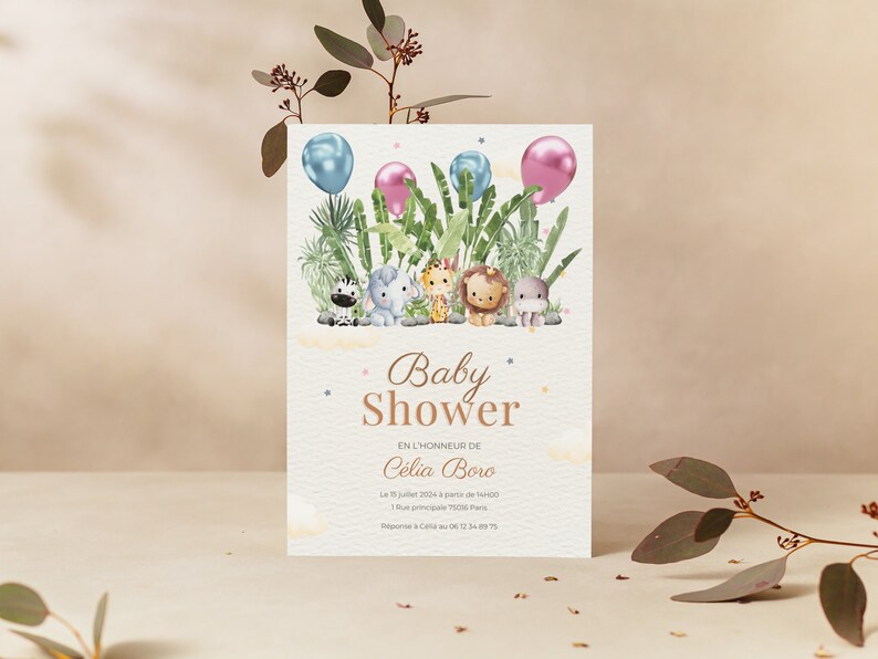 Pu&ograve; includere: Un invito a un baby shower a tema giungla. L'invito presenta un'illustrazione ad acquerello di una zebra, un elefante, una giraffa, un leone e un ippopotamo. Il testo sull'invito recita "Baby Shower en l'honneur de Celia Boro Le 15 juillet 2024 &agrave; partir de 14h00 1 Rue principale 75010 Paris R&eacute;pondre &agrave; Celia au 06 12 34 56 78"