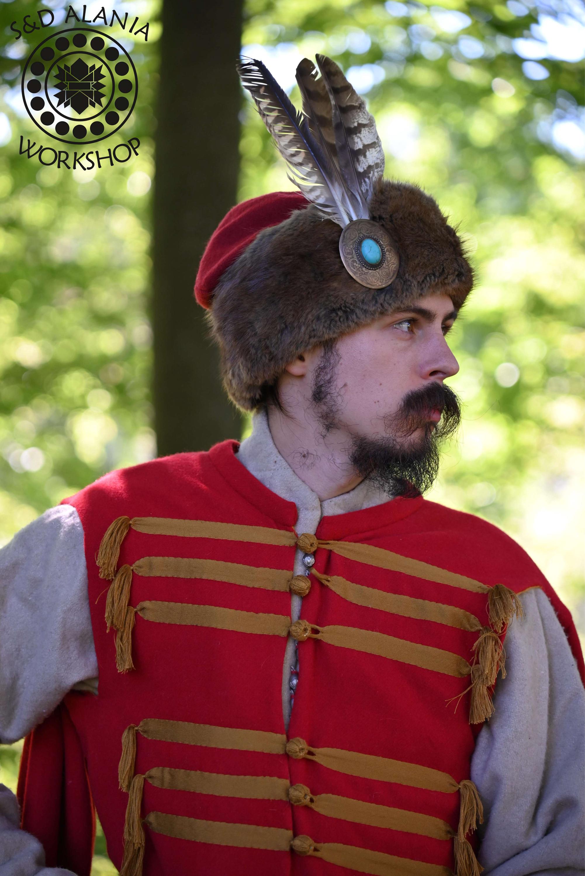 ウールのコルパック帽子：17世紀のポーランド・ハンガリー・コサック