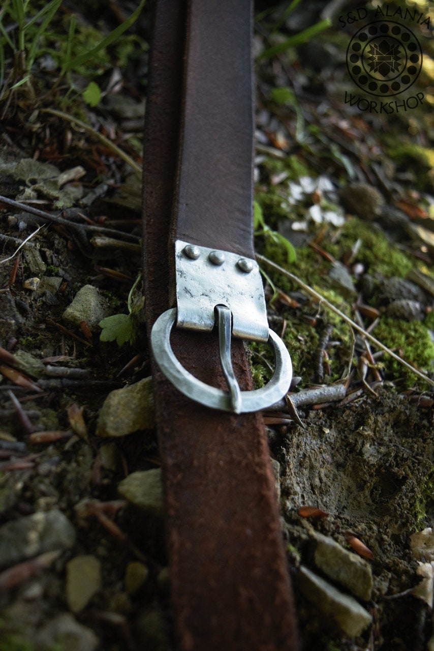 Medieval Belt With Forged Iron Buckle 2,5 Cm. Europe 8-12th