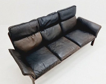 Skandinavisches Mid-Century-Loungesofa aus Leder und Walnussholz/Easy-Sofa aus den 1970er Jahren, Ledercouch, Ledersofa, Ledersofa, Vintage-Ledersofa