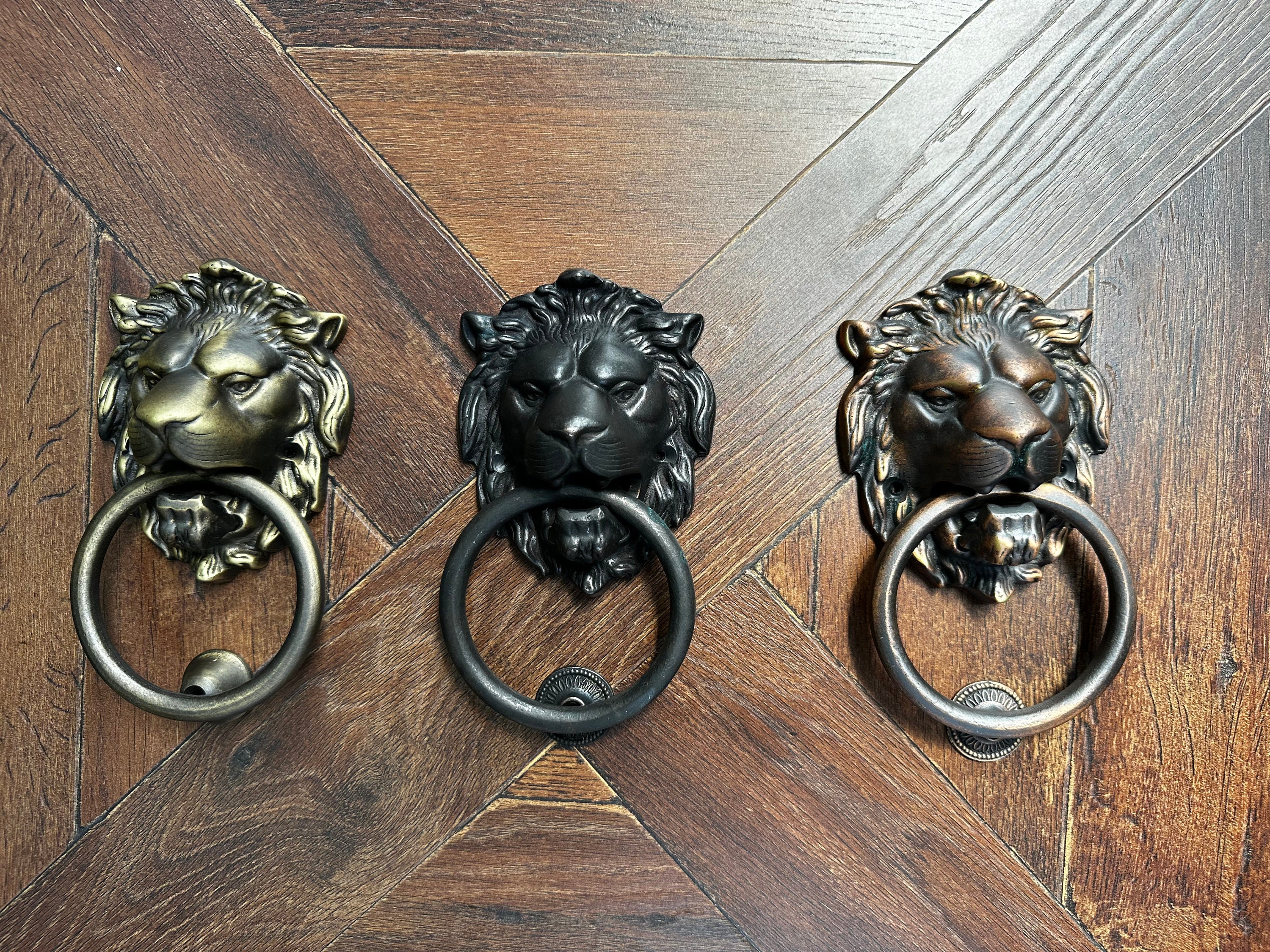 Hardware Solutions - Lion Head Door Knocker - Antique Brass