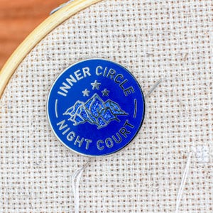 Night Court Needle Minder - Fantasy Bookish Cross Stitch Magnet - Gift for Book Lovers - High Fantasy Sewing Notion - Small Batch Artist