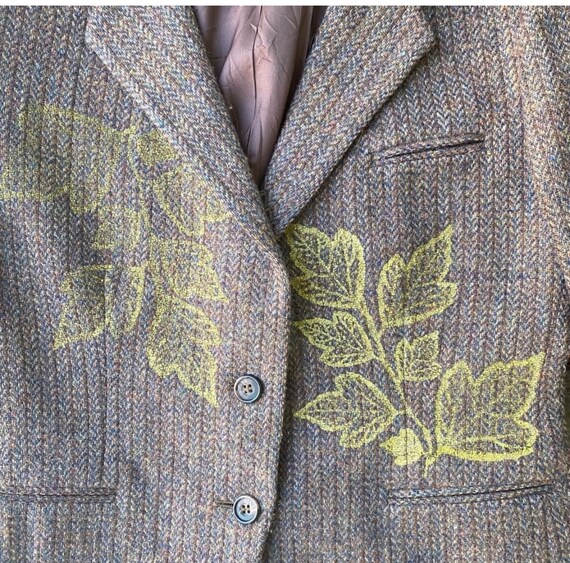 VTG Tweed Blazer with Gold Leaves - image 5