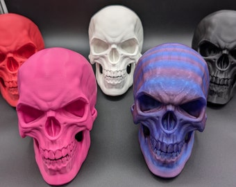 Articulated Halloween Vampire Human Skull