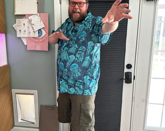 Jellyfish Button Up Hawaiian Style Short Sleeved Shirt