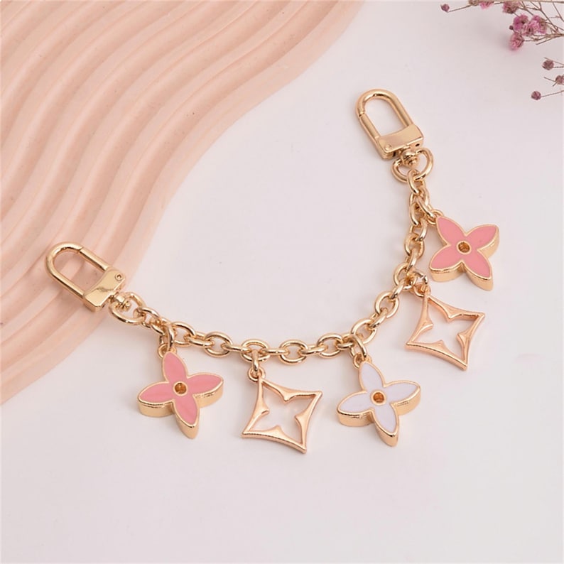 19cm Bag Chain Charm Four Leaf Clover Flower Charm Chains Decoration Accessories for Women Crossbody Shoulder Bag Handbag Purse, Gold 2