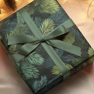 Carta da regalo abete rosso del Colorado, conifera sempreverde, aghi verde scuro, pino, amante della natura, rotolo di carta da regalo minimalista, foresta