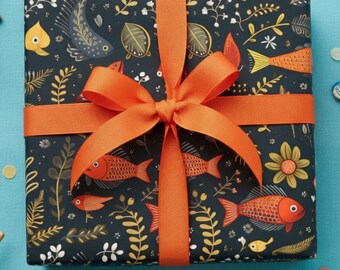 Papier cadeau motif poisson art populaire sombre : rouleau de papier cadeau nature aquatique dorée, carpes koï