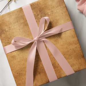 Carta da regalo dall'aspetto danneggiato Carta pergamena Beige Carta da regalo rustica Confezione regalo naturale Carta invecchiata antica Stile unico vintage invecchiato