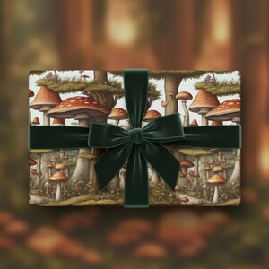 Papel de regalo con diseño de setas: diseño de bosque terroso, papel de regalo inspirado en la naturaleza. imagen 3