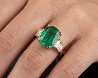 Lab Grown Emerald Ring, 18K Gold Moissanite Ring, Statement Gemstone Ring, May Birthstone Green Emerald Ring, Engagement Gifts Jewelry