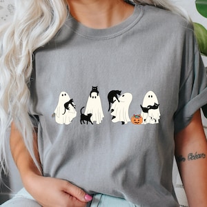 Comfort Colors® Сute Ghost Cat Shirt, Halloween Cat Shirt, Black Cat Shirt, Cat Lover Shirt, Ghost Cat T-shirt, Funny Ghost Cat Shirt