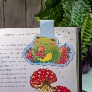 Frog Butt Magnetic Bookmark, Silly Illustration Bookish Gift for Reader