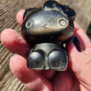 Handgesneden gouden zwarte obsidiaan Hello Kitty-kristallen beeldje