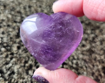 Corazón tallado de cristal de ametrino púrpura AAA