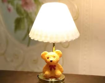 FREE US Shipping! Mini battery operated LED Bear lamp. This Bjd/Blythe style dollhouse bear lamp is an inbetween size 1/12 - 1/6