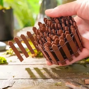 FREE US Shipping! Miniature picket fence, great for dollhouses, dioramas, train sets and fairy gardens. Available in 3 lengths and 2 colors.