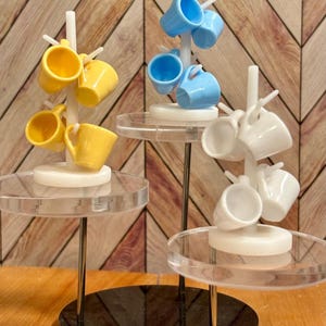 FREE SHIPPING! 1/6 scale Miniature coffee cup set with 4 mug and tree. These Miniature dollhouse coffee cups sets are available in 5 colors.