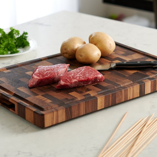 Walnut End-grain cutting board