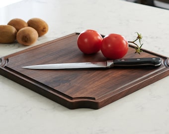 pack of 2 unique 13.5 inches square walnut cutting boards
