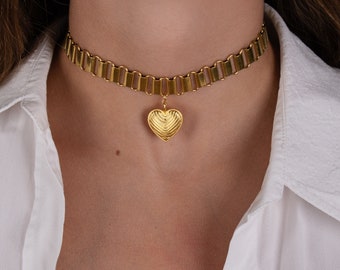 heart charm choker, 18k gold choker necklace, gold chunky chain necklace, heart pendant, birthday anniversary gift for her, choker collar