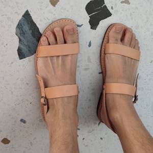 Sandales en cuir homme, sandales grecques homme, cadeau pour lui, chaussures d'été pour homme, sandales faites à la main, 100 % sandales en cuir véritable, fabriquées en Grèce