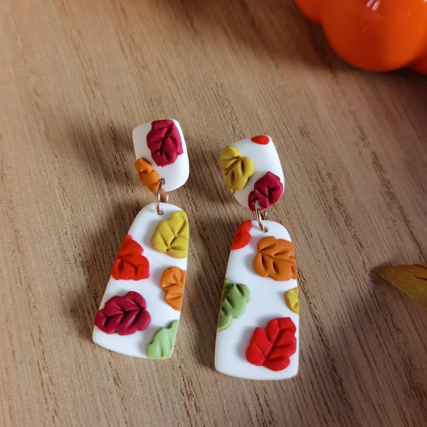 Boucles d'oreilles pendantes en argile polymère feuilles automne multicolores