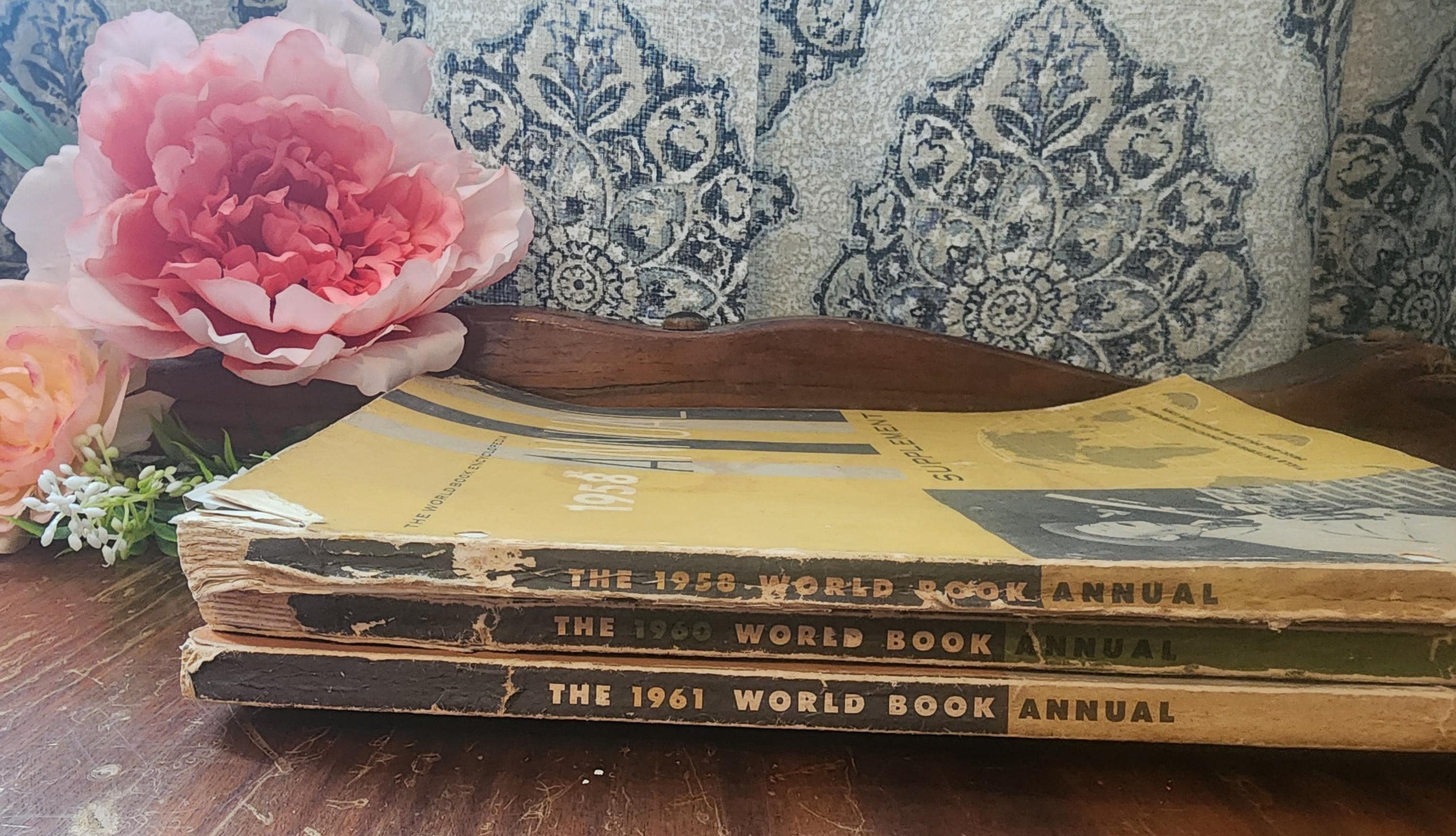 World Book Encyclopedia Set 1960 - Etsy