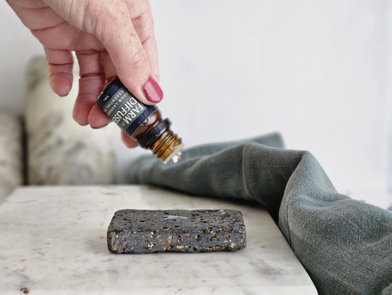 Reusable Volcanic Stone Shower Steamer: Lavender Essential Oil Diffuser - Perfect Gift for Valentine's Day