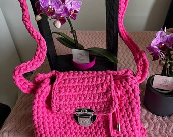 Bolso tote de crochet hecho a mano