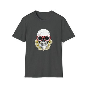 Skull  Floral Wreath T-Shirt – Edgy Gothic Graphic Tee – Rock & Alternative Fashion – Dark Aesthetic Apparel – Gift for Skull Lovers