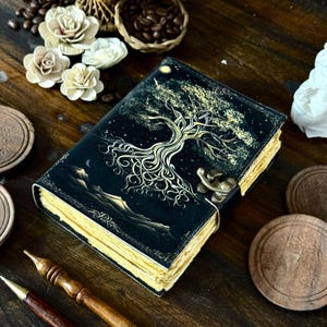 Diario in pelle con albero della vita, libro degli incantesimi vuoto, libro delle ombre, diario fatto a mano, diario vintage, diario pagano wicca, grimorio, con chiusura a scatto