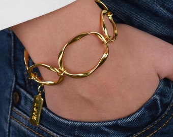 Vintage Vtg Givenchy Chain Bracelet Gold Tone Chunky Links Sz 7.5