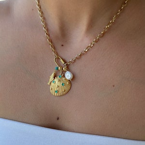 gold plated shell charm necklace, delicate summer necklace, fish real pearl charm necklace, carabiner screw chain necklace, beach jewelry